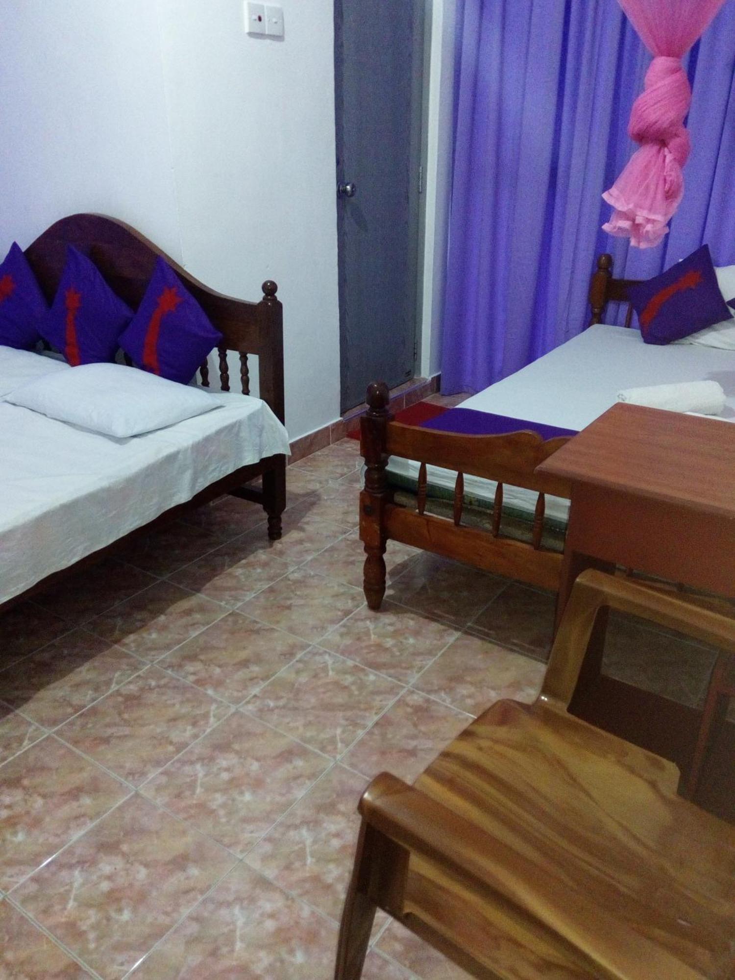 Evening Star Guest Inn Kandy Zimmer foto